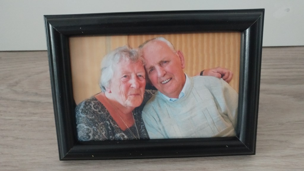 Opa slaapt nu&nbsp;ook